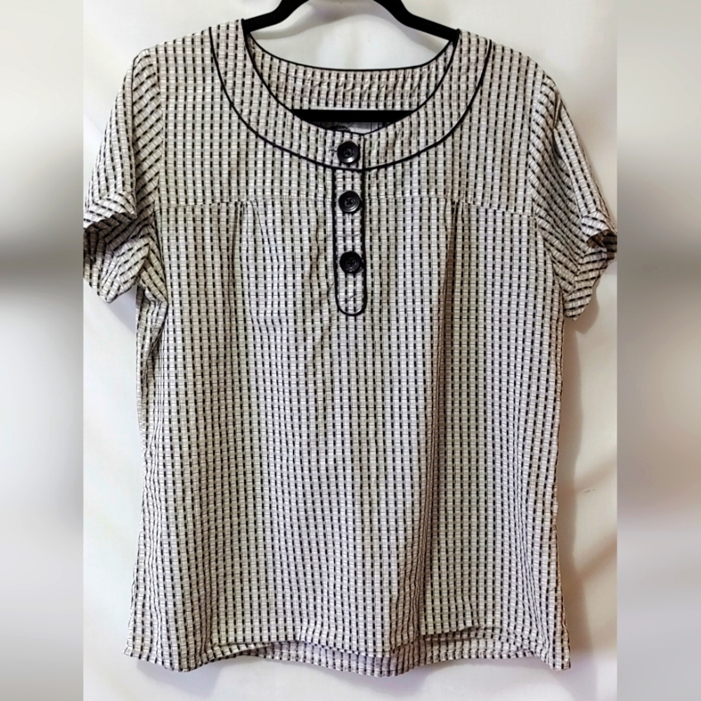 Peppercorn "Sally" Top  Size Med